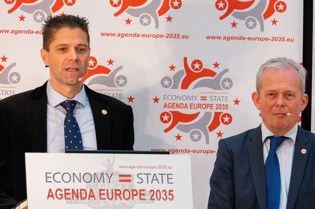 Martin Schneider, Christian Gesek (BMVRDJ)